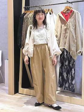 「LEPSIM（レプシィム）の【お気に入り登録数3万突破】【500mlペットボトルも入る】フラップボディバッグ　574895（ショルダーバッグ、ブラウン系）」を使った、haru.さん（レディース・160cm）の春コーディネート