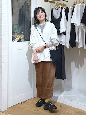 「アイテム（バングル/リストバンド）」を使った、haru.さん（レディース・160cm）の秋コーディネート