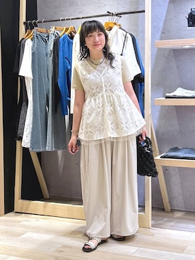 「LOWRYS FARM（ローリーズファーム）のステンレスｈｏｏｐピアス　588509（ピアス（両耳用）、ゴールド系）」を使った、haru.さん（レディース・160cm）の夏コーディネート