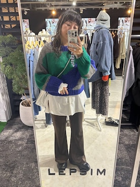 「LEPSIM（レプシィム）のスニーカーローファー　1042668（ローファー、ブラック系）」を使った、haru.さん（レディース・160cm）の秋コーディネート