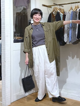「アイテム（その他アウター、グリーン系）」を使った、haru.さん（レディース・160cm）の秋コーディネート