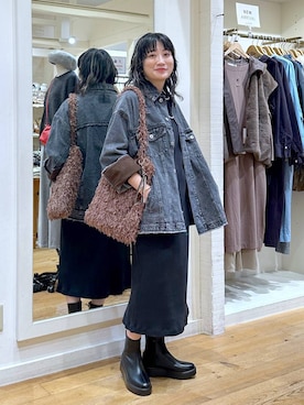 「アイテム（バングル/リストバンド）」を使った、haru.さん（レディース・160cm）の秋コーディネート