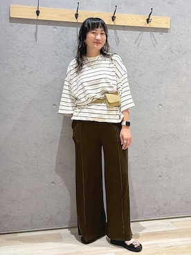 「LOWRYS FARM（ローリーズファーム）のステンレスｈｏｏｐピアス　588509（ピアス（両耳用）、ゴールド系）」を使った、haru.さん（レディース・160cm）の夏コーディネート