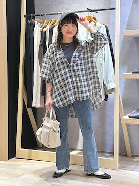 「LOWRYS FARM（ローリーズファーム）のステンレスｈｏｏｐピアス　588509（ピアス（両耳用）、ゴールド系）」を使った、haru.さん（レディース・160cm）の春コーディネート