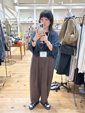 「アイテム（バングル/リストバンド）」を使った、haru.さん（レディース・160cm・30代）の秋コーディネート