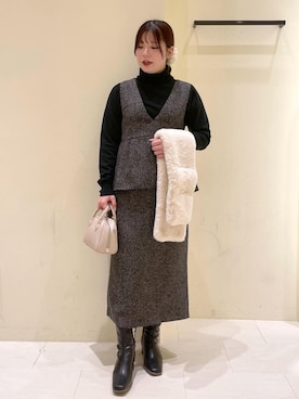 「アイテム（ジャンパースカート）」を使った、rinaさん（レディース・155cm）の秋コーディネート