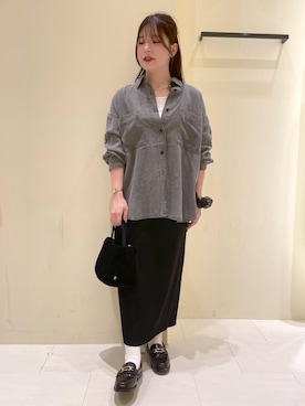 「アイテム（ローファー）」を使った、rinaさん（レディース・155cm）の夏コーディネート