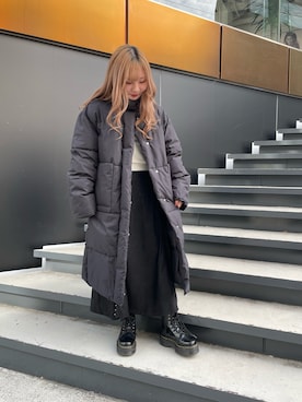 「ブラック×ホワイト」｜「アイテム（ダウンジャケット/コート）」を使った、chiiさん（レディース・156cm）の冬コーディネート