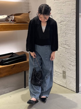 「LEPSIM（レプシィム）のドビーストライプブラウス　639507（シャツ/ブラウス、ブラック系）」を使った、sereaさん（レディース）の春コーディネート