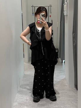 「LEPSIM（レプシィム）のフリルZIPベストチュニック　1023340（ベスト、ブラック系）」を使った、sereaさん（レディース）の夏コーディネート