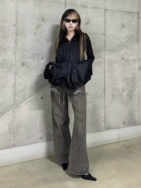「JOSE MOON（ジョゼムーン）のFOLD TAFFETA BLOUSE/フォールドタフタブラウス（シャツ/ブラウス、ブラック系）」を使った、JOSE MOONさん（レディース・159cm）の春コーディネート