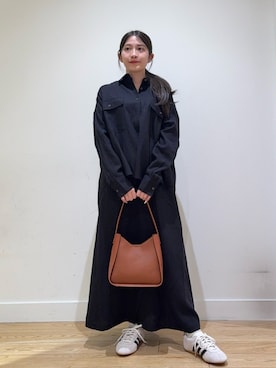 「adidas（アディダス）のadidas　TOKYO W（スニーカー）」を使った、あきらさん（レディース・149cm）の秋コーディネート