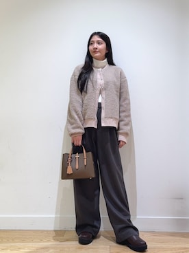 「アイテム（ハンドバッグ）」を使った、あきらさん（レディース・149cm）の秋コーディネート