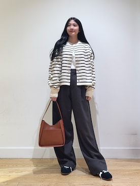 「アイテム（ハンドバッグ）」を使った、あきらさん（レディース・149cm）の秋コーディネート