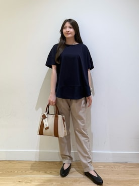 「URBAN RESEARCH DOORS（アーバンリサーチドアーズ）の異素材切替えラウンドヘムプルオーバー（Tシャツ/カットソー、ブルー系）」を使った、あきらさん（レディース・149cm）の春コーディネート