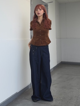 「SLY（スライ）のCORDUROY SKIPPER SH コーデュロイスキッパーシャツ 秋服 冬服（シャツ/ブラウス、ブラウン系）」を使った、永田紗也佳さん（レディース・156cm）の夏コーディネート