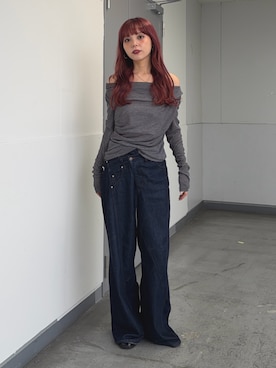 「SLY（スライ）のアイテム（Tシャツ/カットソー）」を使った、永田紗也佳さん（レディース・156cm）の秋コーディネート
