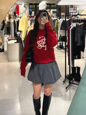 「SLY（スライ）のLOGO JQ KNIT TOPS ロゴ ジャガード ニット トップス 秋服 冬服（ニット/セーター）」を使った、永田紗也佳さん（レディース・156cm）の秋コーディネート
