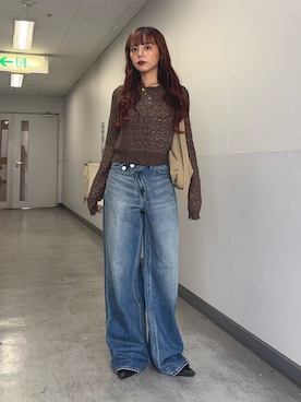 「アイテム（トートバッグ）」を使った、永田紗也佳さん（レディース・156cm）の秋コーディネート