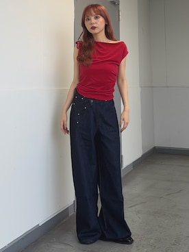 「SLY（スライ）のJ/W SOFT SWITCHING STRAIGHT PT ジャストウエストソフトスウィッチングストレートパンツ 夏服 秋服（デニムパンツ、ブルー系）」を使った、永田紗也佳さん（レディース・156cm）の夏コーディネート