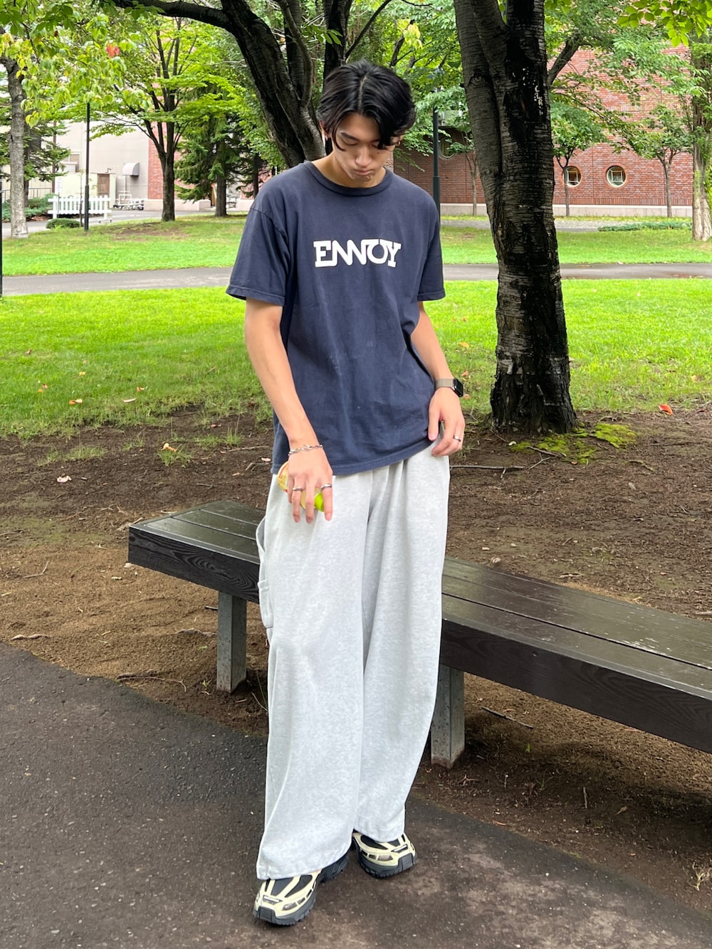 スウェットパンツを使った「ennoy」の人気ファッションコーディネート