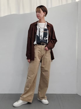 「アイテム（チノパンツ）」を使った、AZさん（レディース・165cm・30代）の夏コーディネート