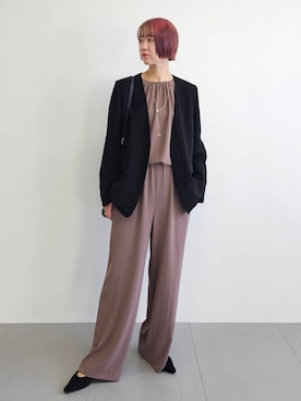 「アイテム（ノーカラージャケット）」を使った、AZさん（レディース・165cm・30代）の冬コーディネート