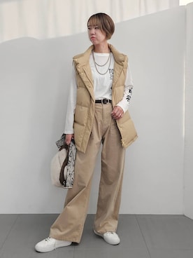 「アイテム（ダウンベスト）」を使った、AZさん（レディース・165cm）の秋コーディネート