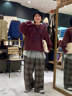 「アイテム（スウェット）」を使った、カワモトさん（レディース・162cm）の秋コーディネート