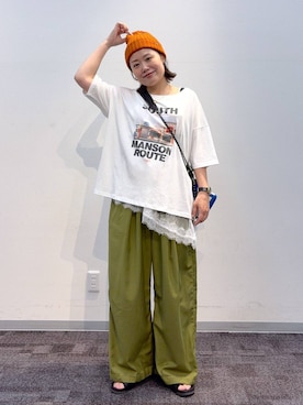 「niko and...（ニコアンド）の《500mlボトル収納可能》ポーチSETメッシュショルダーバッグ（ショルダーバッグ、ブラック系）」を使った、カワモトさん（レディース・162cm）の夏コーディネート