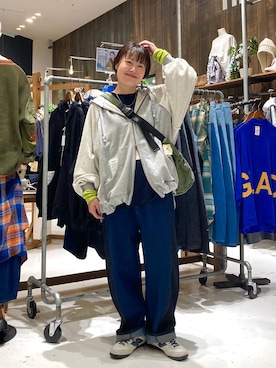 「niko and...（ニコアンド）のカシミヤ混配色ニットプルオーバー（ニット/セーター）」を使った、カワモトさん（レディース・162cm）の秋コーディネート