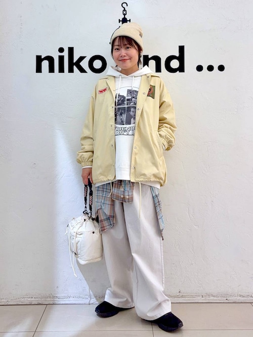 STRANGER THINGS】コラボ 缶バッチ付きパーカー（パーカー）｜niko and