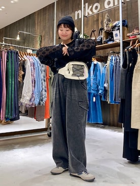 「アイテム（デニムパンツ）」を使った、カワモトさん（レディース・162cm・30代）の秋コーディネート