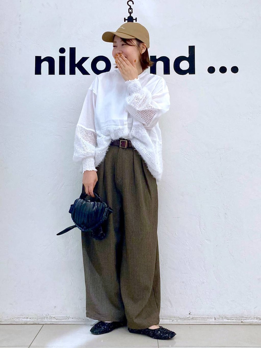 MODE NORM CORE]バンドカラーモケバルーンブラウスを使った人気