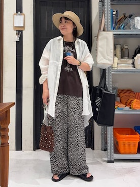 「niko and...（ニコアンド）のラミーツイルシャツチュニックワンピース（ワンピース、ホワイト系）」を使った、カワモトさん（レディース・162cm）の春コーディネート