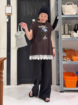 「niko and...（ニコアンド）のDRYクシュイージーパンツ（その他パンツ、グレー系）」を使った、カワモトさん（レディース・162cm）の春コーディネート