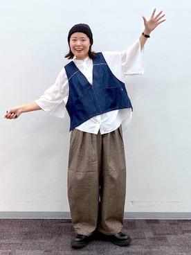 「niko and...（ニコアンド）の[MODE NORM CORE] 2タックコクーンチェックパンツ（その他パンツ、ブラウン系）」を使った、カワモトさん（レディース・162cm）の秋コーディネート