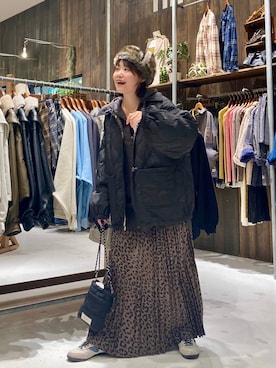 「アイテム（その他アウター、ブラック系）」を使った、カワモトさん（レディース・162cm）の秋コーディネート