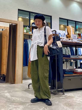 「アイテム（ショルダーバッグ）」を使った、カワモトさん（レディース・162cm・30代）の夏コーディネート