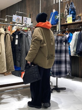 「アイテム（パーカー）」を使った、カワモトさん（レディース・162cm・30代）の秋コーディネート