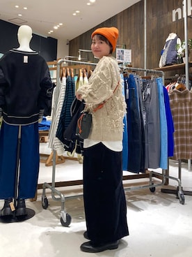 「アイテム（Tシャツ/カットソー）」を使った、カワモトさん（レディース・162cm・30代）の秋コーディネート