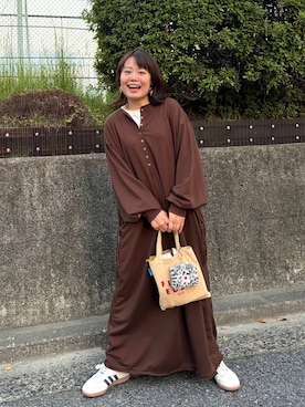 「niko and...（ニコアンド）のアイテム（バッグ）」を使った、カワモトさん（レディース・162cm）の秋コーディネート