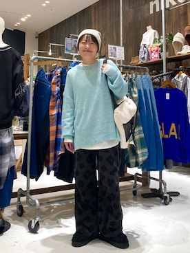 「アイテム（モカシン/デッキシューズ）」を使った、カワモトさん（レディース・162cm）の秋コーディネート