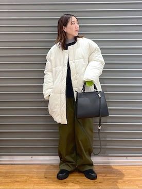 「LEPSIM（レプシィム）のフェイクレザーセンターステッチバッグ　990316（ショルダーバッグ）」を使った、manaさん（レディース・153cm）の冬コーディネート