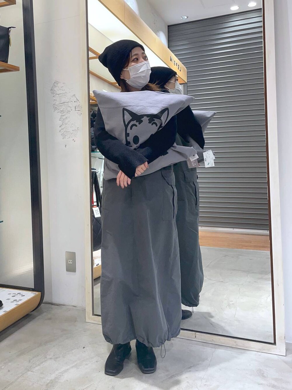「体型カバー、高見え、ゆったり、低身長、カジュアル、ベーシック/シンプル、LEPSIM」｜「LEPSIMの12ゲージリブハイネックプルオーバー　183622（ニット/セーター、ブラック系）」を使った、manaさん（レディース・153cm）の冬コーディネートの1枚目の写真