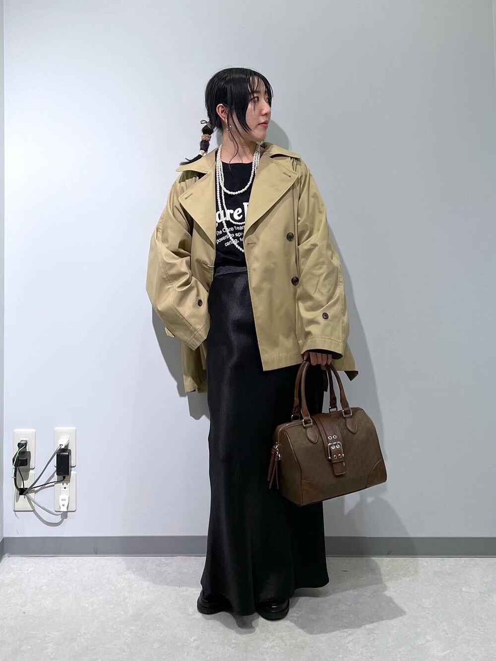 「低身長、カジュアル、ベーシック/シンプル、体型カバー、高見え、ゆったり、LEPSIM」｜「A part byの≪追加5≫ブライトナロースカート（スカート、ブラック系）」を使った、manaさん（レディース・153cm）の春コーディネートの1枚目の写真