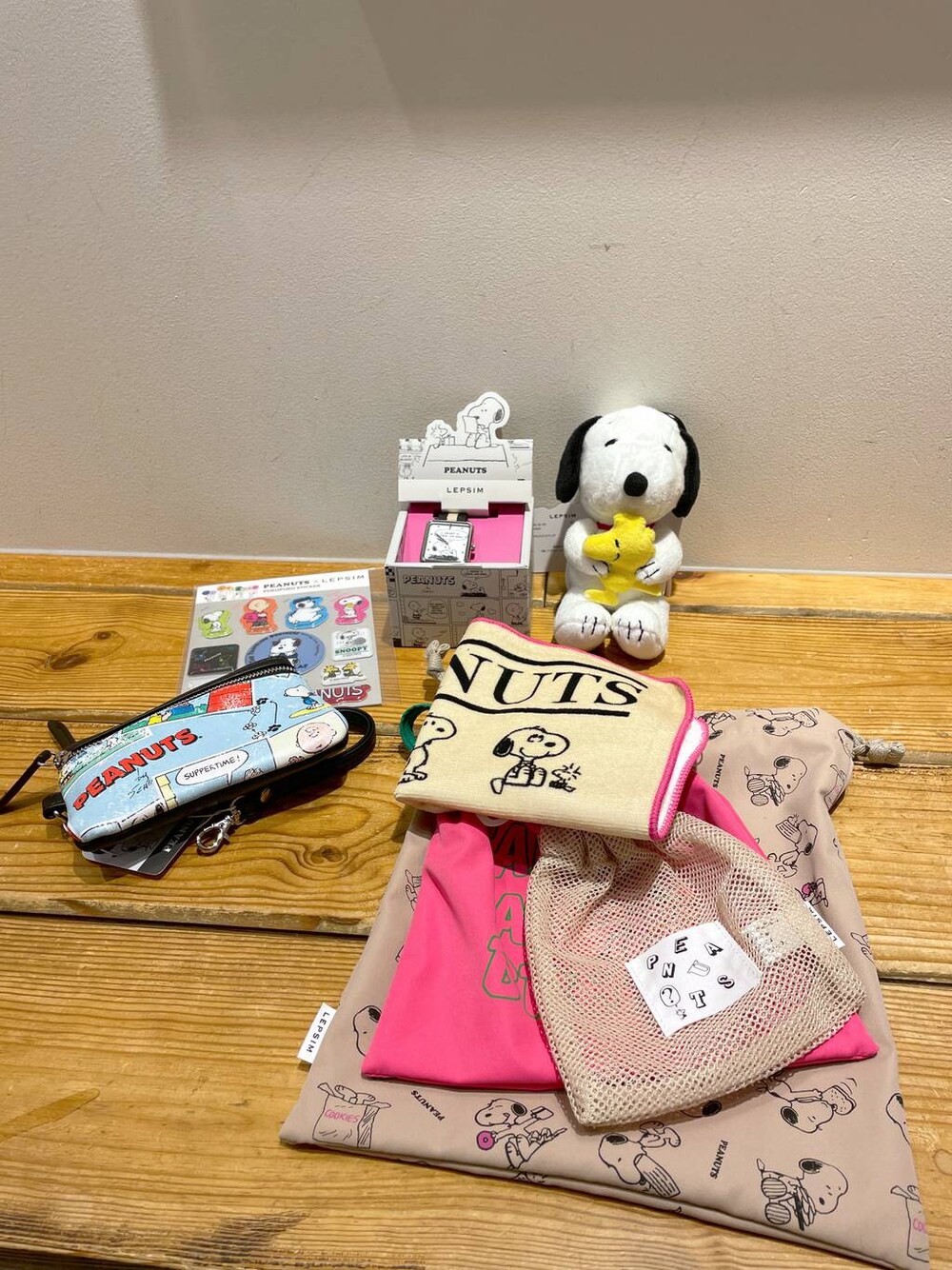 「体型カバー、高見え、ゆったり、低身長、カジュアル、ベーシック/シンプル、LEPSIM」｜「LEPSIMの【PEANUTS】ぷくぷくステッカー　103465（ステッカー/テープ、その他）」を使った、manaさん（レディース・153cm）の冬コーディネートの1枚目の写真