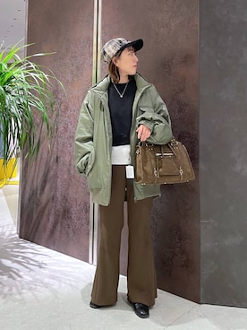 「JEANASIS（ジーナシス）のアイテム（ボストンバッグ）」を使った、manaさん（レディース・153cm）の秋コーディネート