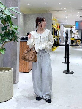 「LOWRYS FARM（ローリーズファーム）のカンドウフィットバンドサンダル 637892（サンダル、シルバー系）」を使った、manaさん（レディース・153cm）の春コーディネート