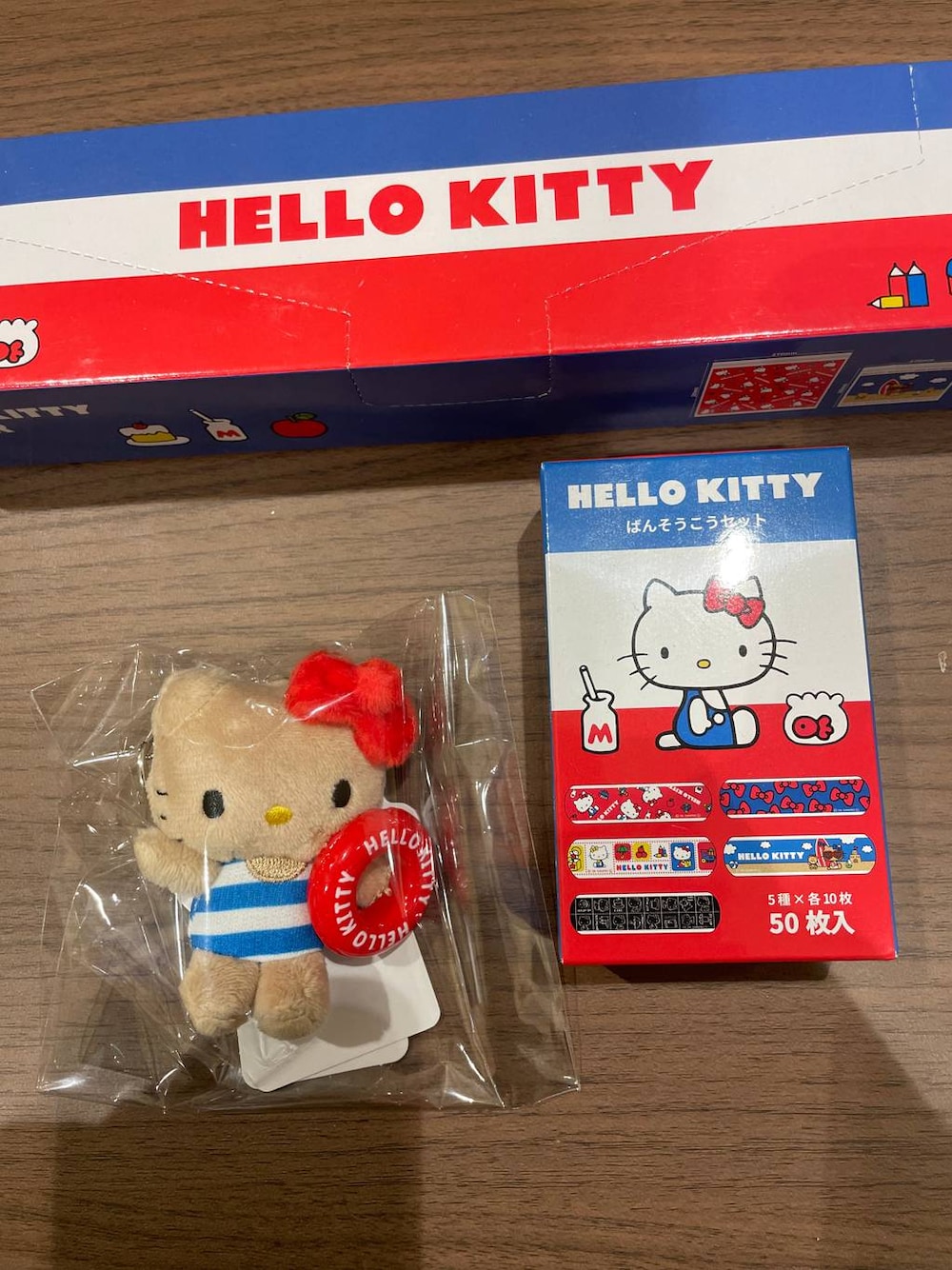 シルバー系のキーホルダー、その他のその他ビューティーグッズ、その他のその他雑貨を着用したレディースの冬コーディネートの1枚目の写真